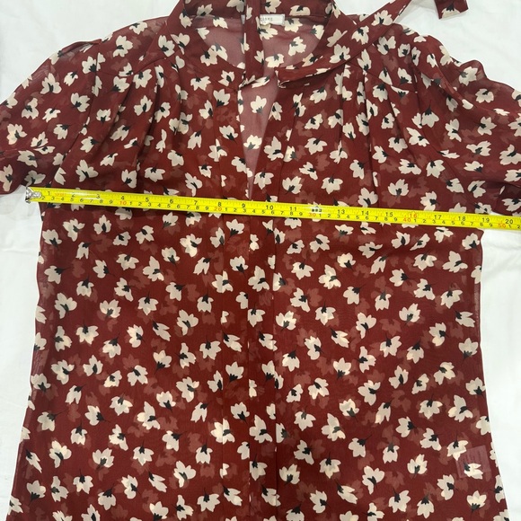 Burgundy Floral V-Neck Long-Sleeve Blouse - Picture 3 of 4